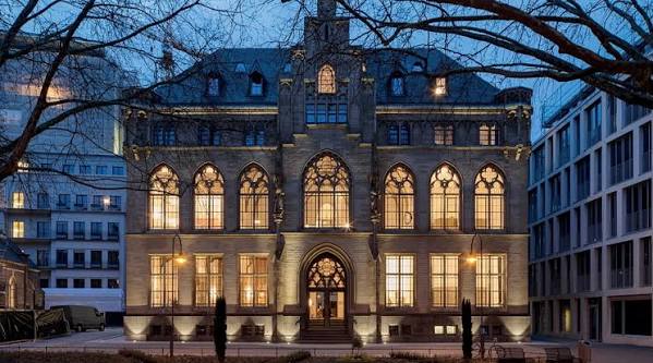 Warum wir Hotels nicht beschreiben, sondern nebeneinanderlegen